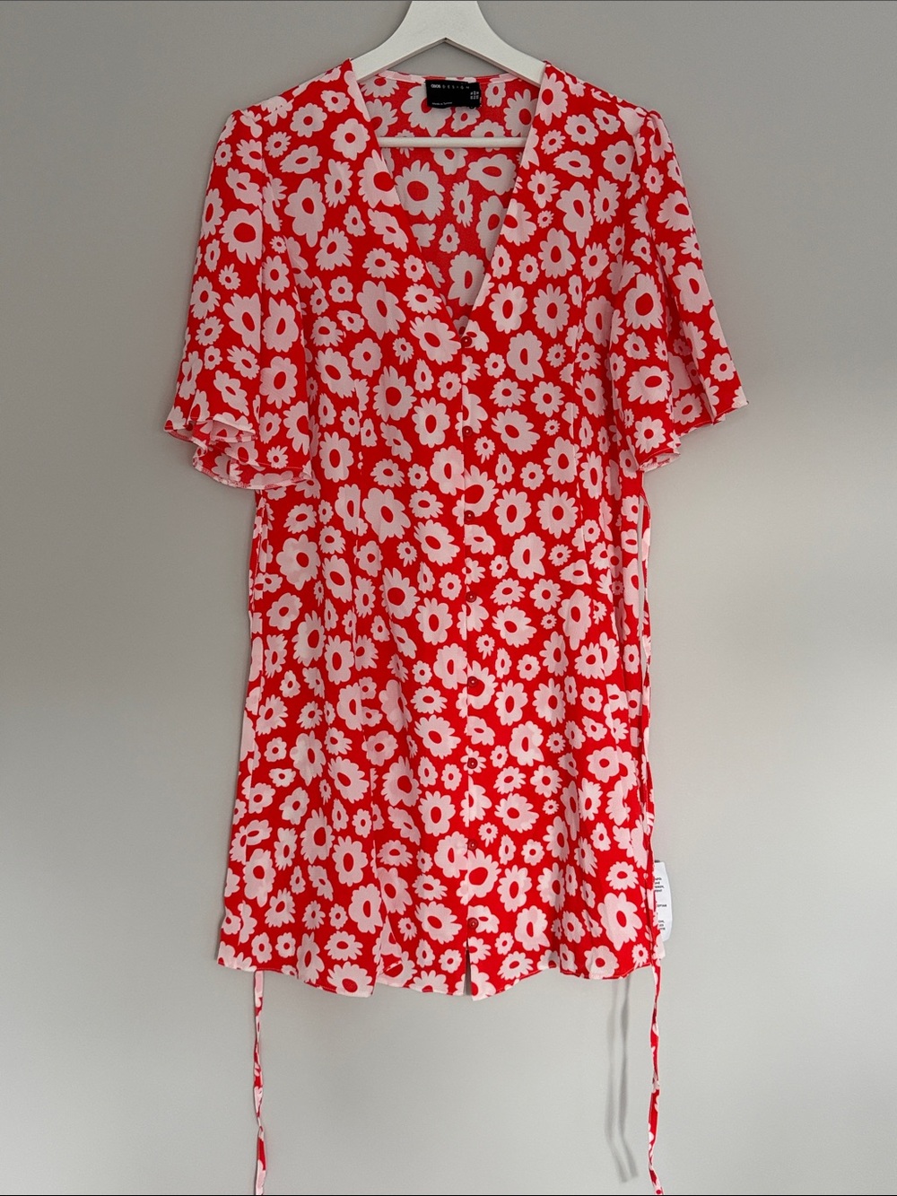 ASOS NWT Red & eWhite Floral Wrap Dress